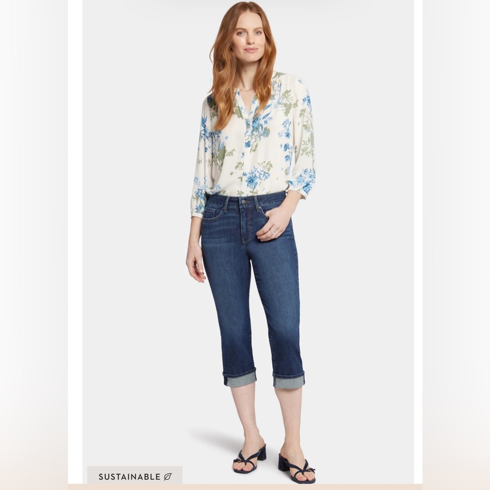 NYDJ's Marilyn Straight Crop Jeans with Cuffs
Size 2P
18 inches inseam